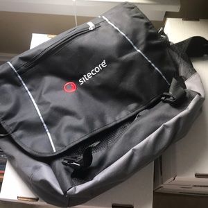 Laptop bag
